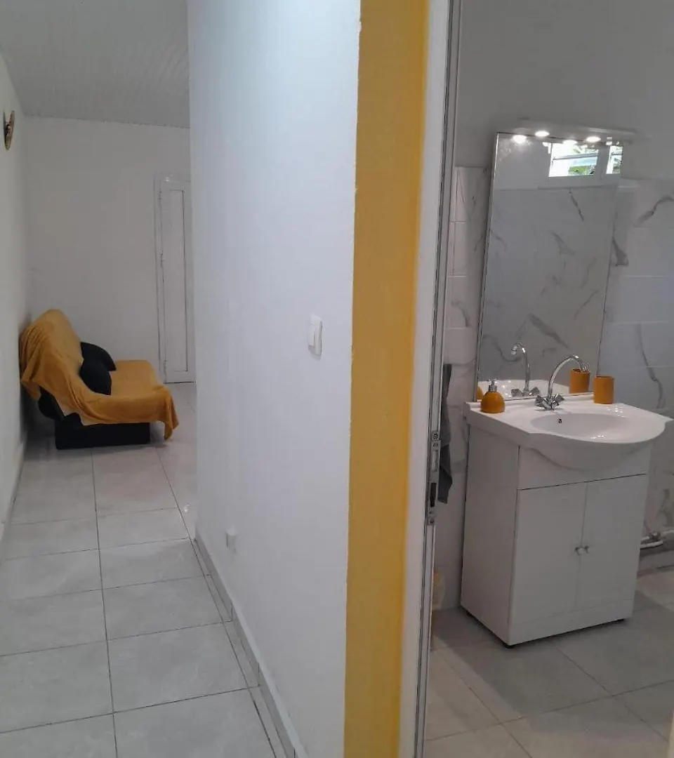 Charming F2 Apartment Sainte-Anne  0*, Sainte-Anne (Grande-Terre)